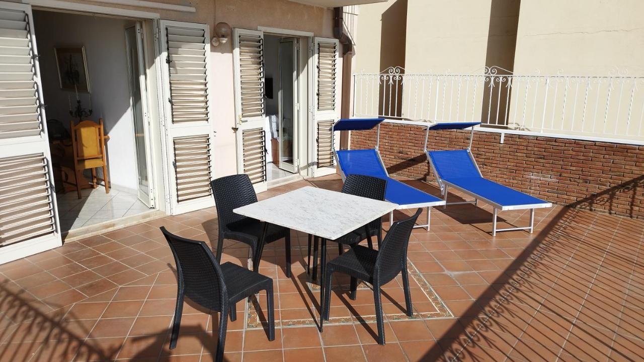 Casa Carmela Panoramic Center Apartment Taormina Exterior foto