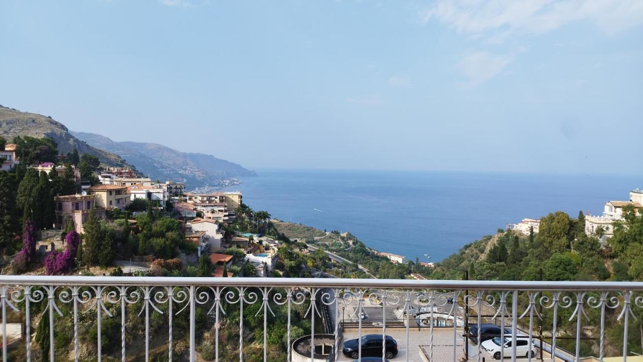 Casa Carmela Panoramic Center Apartment Taormina Exterior foto